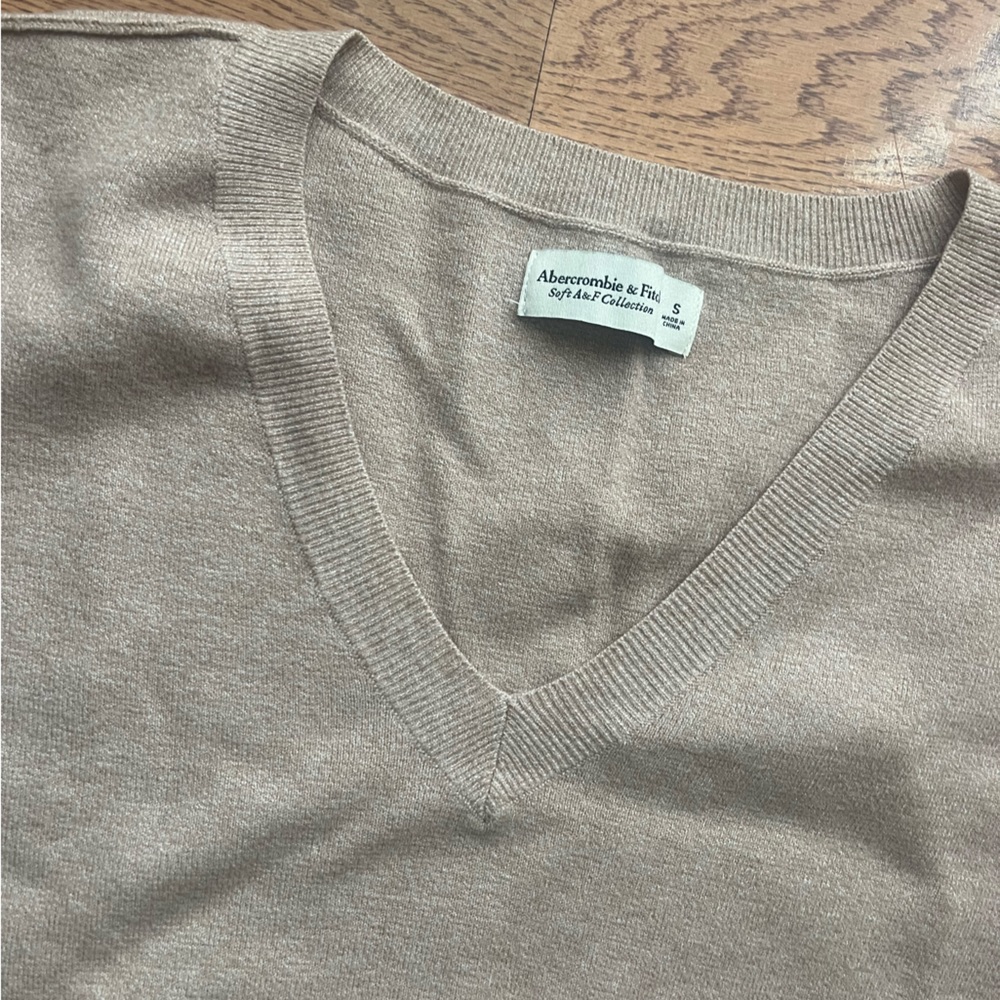 Abercrombie & Fitch Sweater